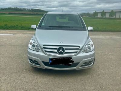 gebraucht Mercedes B180 - Benz