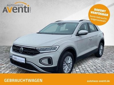 Nouă VW T-Roc Life 116 CP (85 kW) 2025 Gri SUV