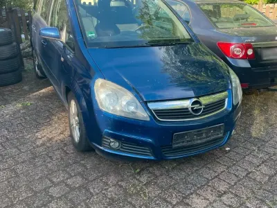 Gebraucht Opel Zafira 106 PS (77 kW) 2005 Van / Kleinbus