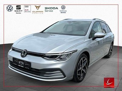 Silber Gebraucht 2021 VW Golf VIII Life Kombi | 19.680 € (Fairer Preis)