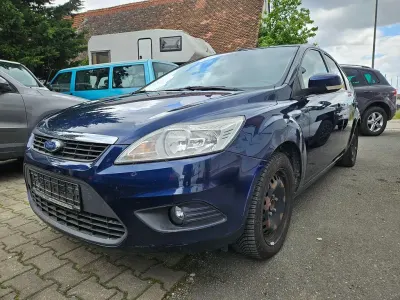 Gebraucht Ford Focus Viva 101 PS (74 kW) 2011 Blau Limousine