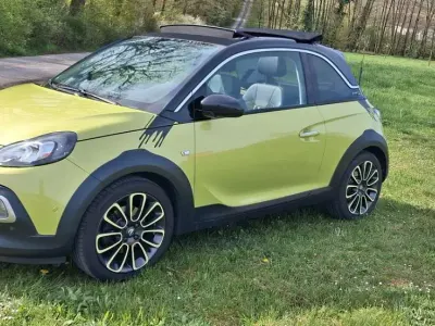 Second-hand Opel Adam Rocks Rocks 116 CP (85 kW) 2016 Verde Hatchback