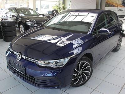 Gebraucht VW Golf VII Style 150 PS (110 kW) 2021 Blau Kleinwagen