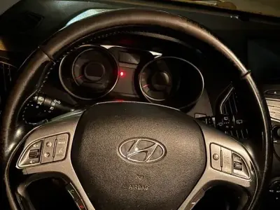Gebraucht Hyundai ix35 184 PS (135 kW) 2015 Grau SUV