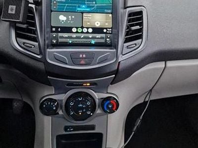 Schwarz Gebraucht 2014 Ford Fiesta Kleinwagen | 3.900 €