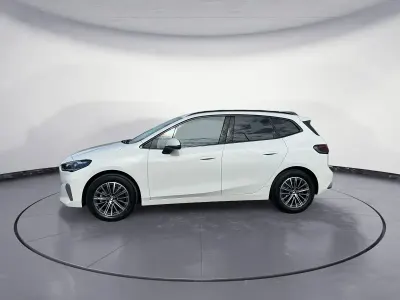 Gebraucht BMW 220 Active Tourer Sport Line 170 PS (125 kW) 2025 Weiß Van / Kleinbus