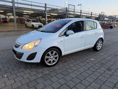 Weiß Gebraucht 2012 Opel Corsa Kleinwagen | 1.990 € (Guter Preis)