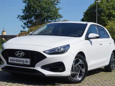 Nowe Hyundai i30 120 KM (88 kW) 2026 Niebieski Sedan/Limuzyna