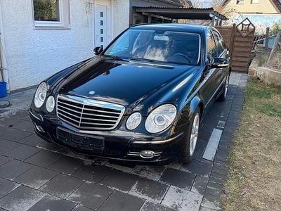 Usata Mercedes E200 190 CV (139 kW) 2007 Nero Berlina