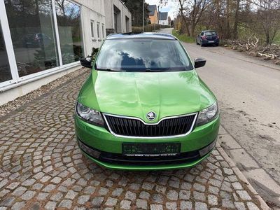 Gebraucht Skoda Rapid Style 105 PS (77 kW) 2014 Grün Kleinwagen