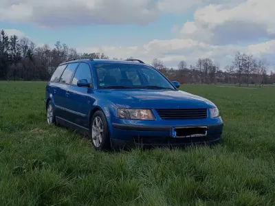 Gebraucht VW Passat Highline 150 PS (110 kW) 1998 Blau Limousine