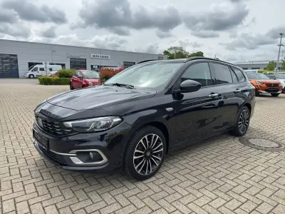 Gebraucht Fiat Tipo Life 131 PS (96 kW) 2021 Cinema schwarz (metallic) Kombi