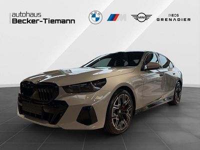 M brooklyn grau Neu 2025 BMW 520 Exclusive Limousine | 64.501 €