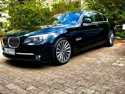 BMW 740