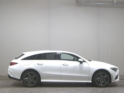 Gebraucht Mercedes CLA250e Shooting Brake AMG line 218 PS (160 kW) 2022 Weiss Kombi