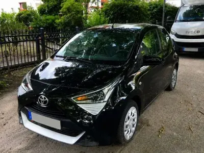 Gebraucht Toyota Aygo 72 PS (52 kW) 2021 Schwarz Kleinwagen