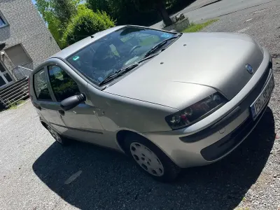 Gebraucht Fiat Punto 60 PS (44 kW) 2002 Silber Kleinwagen