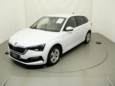 Gebraucht Skoda Scala Tour 150 PS (110 kW) 2022 Weiß Kleinwagen