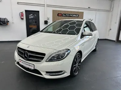 Gebraucht Mercedes B200 Sport 156 PS (114 kW) 2012 Weiß Kleinwagen