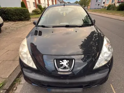 Gebraucht Peugeot 206+ 70 PS (51 kW) 2009 Grau Kleinwagen