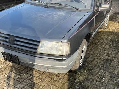 Gebraucht Peugeot 309 60 PS (44 kW) 1991 Grau Kleinwagen