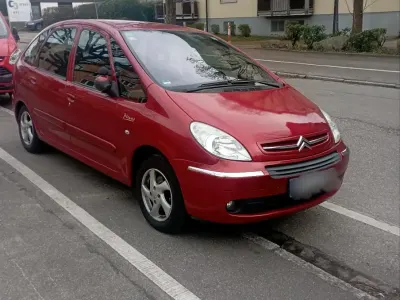 Gebraucht Citroën Xsara Picasso 90 PS (66 kW) 2006 Rot Van / Kleinbus