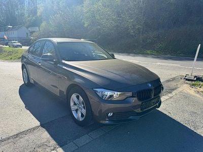 Second-hand BMW 316 Comfort Edition 136 CP (100 kW) 2015 Maro Berlinǎ