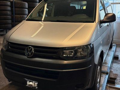 Gebraucht VW Transporter 140 PS (102 kW) 2014 Silber Van