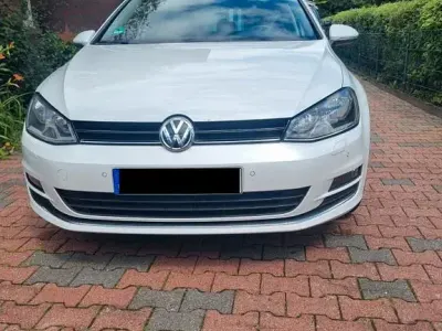 Gebraucht VW Golf VII Comfortline 150 PS (110 kW) 2016 Weiß Limousine