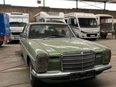 Gebraucht Mercedes 230 120 PS (88 kW) 1974 Grün Limousine