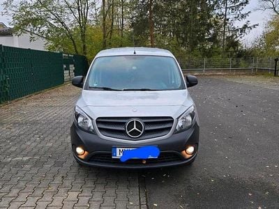 Mercedes Citan 109