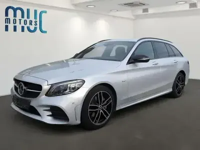Usata Mercedes C220 AMG line 194 CV (142 kW) 2020 Argento Berlina
