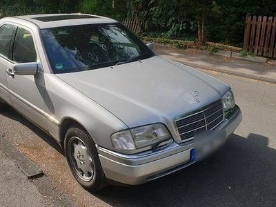 Mercedes 200