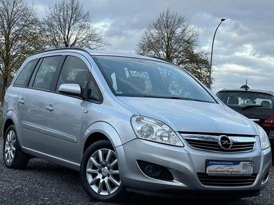 Silber Gebraucht 2009 Opel Zafira Edition Van / Kleinbus | 2.999 € (Fairer Preis)