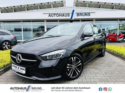 Kosmosschwarz metalliclack Gebraucht 2024 Mercedes B180 Progressive Van / Kleinbus | 33.475 € (Teuer)