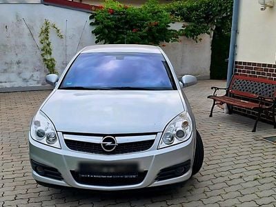 Silber Gebraucht 2006 Opel Vectra Limousine | 3.999 € (Teuer)