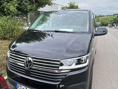 Gebraucht VW Multivan Highline 200 PS (147 kW) 2023 Schwarz Van / Kleinbus