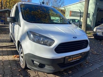 Weiß Gebraucht 2016 Ford Transit Basis Van / Kleinbus | 3.490 € (Teuer)