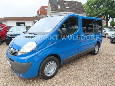 Gebraucht Opel Vivaro 114 PS (83 kW) 2013 Blau Van / Kleinbus