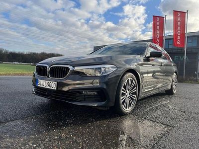 Gebraucht BMW 520 Sport Line 190 PS (139 kW) 2020 Grau Limousine