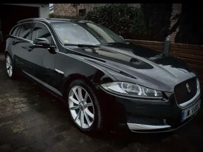 Używany Jaguar XF Sportbrake 200 KM (147 kW) 2013 Czarny Kombi