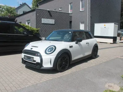 Gebraucht Mini Cooper S 178 PS (130 kW) 2024 Weiß Kleinwagen