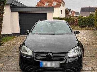 Schwarz Gebraucht 2007 VW Golf V R Kleinwagen | 10.999 €