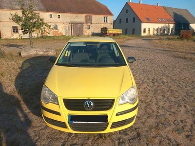VW Polo