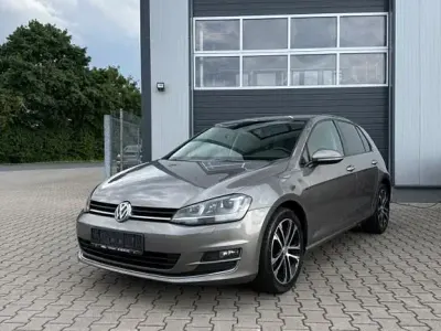 Gebraucht VW Golf VII LOUNGE 110 PS (80 kW) 2015 Grau Limousine