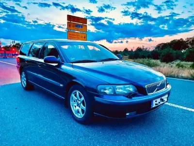 Gebraucht Volvo V70 250 PS (183 kW) 2000 Blau Kombi