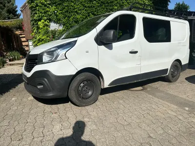 Gebraucht Renault Trafic 116 PS (85 kW) 2014 Weiß Van / Kleinbus