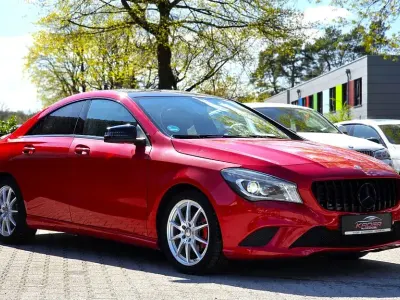 Gebraucht Mercedes CLA200 156 PS (114 kW) 2014 Rot Limousine