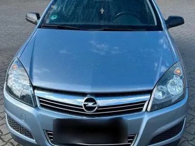 Gebraucht Opel Astra 2009 Grau Limousine