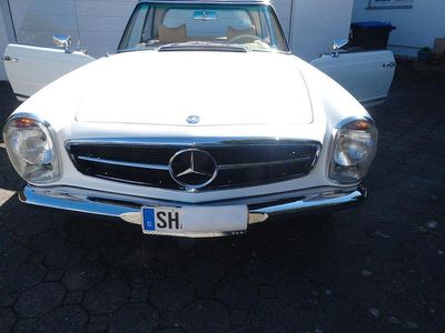 Gebraucht Mercedes 230 150 PS (110 kW) 1965 Weiß Cabrio